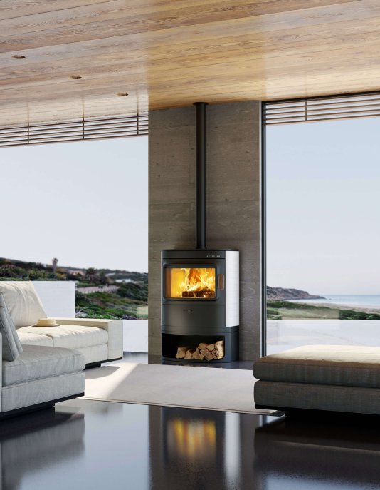 Cody Ofen Ambiente Raumansicht mit Ausblick und weißer Keramik