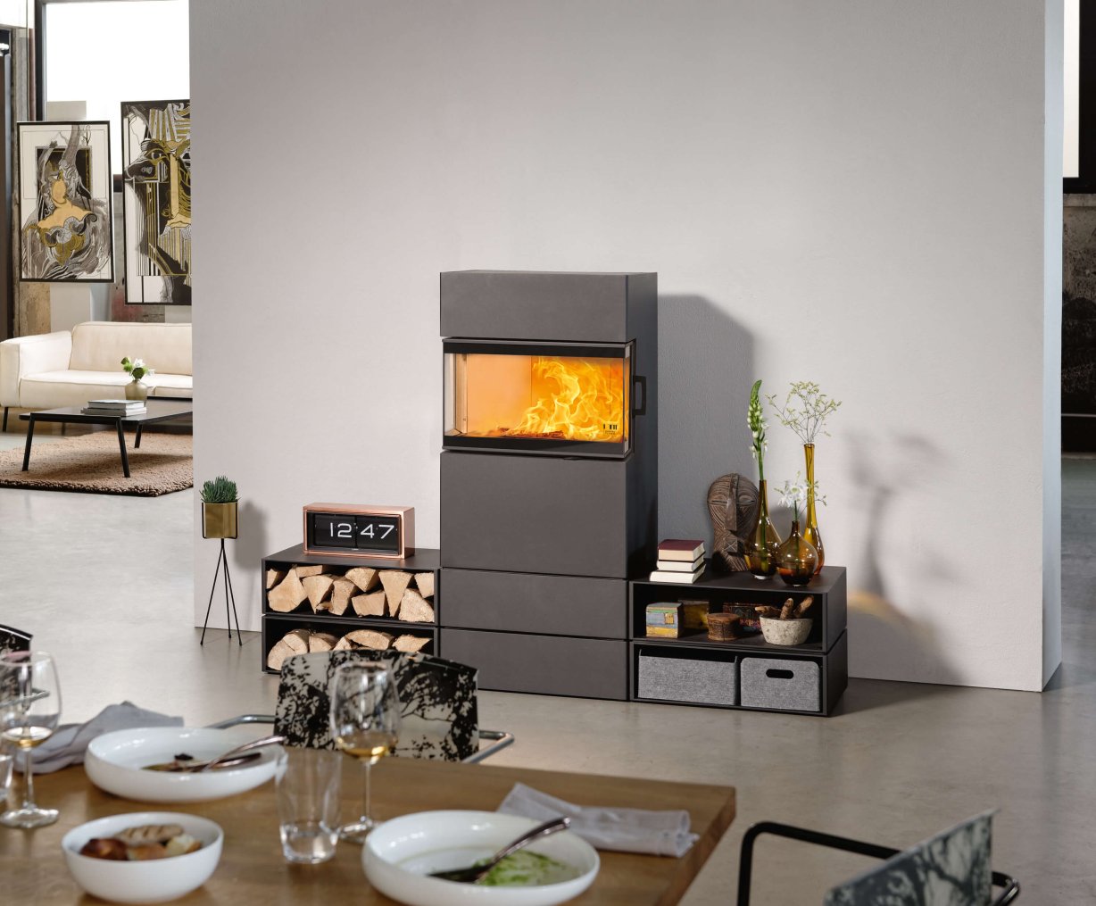 Dexter S3 stove ambiance dining room