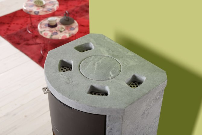 Bono Xtra stove with soapstone cladding detail view lid