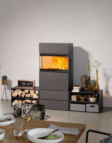 Dexter S3 stove ambiance dining room