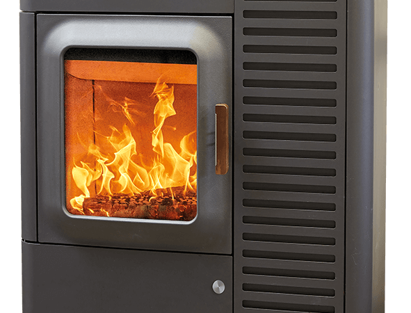 Mo Duo hybrid stove knockout with wood fire
