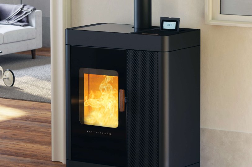 Scotty Duo hybrid stove ambiance photo with steel cladding